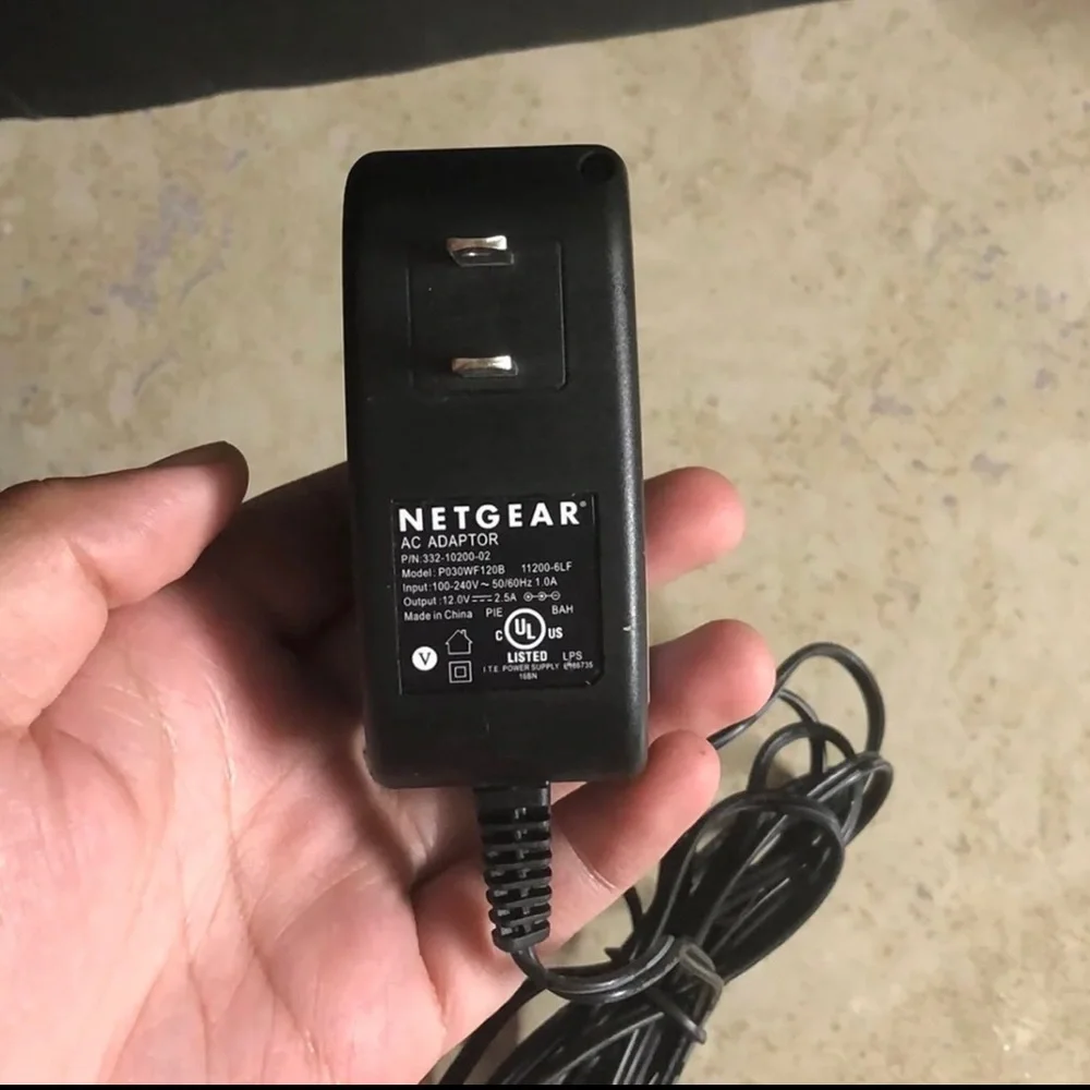Netgear R6300 Smart Wifi Router - Picture 7 of 7